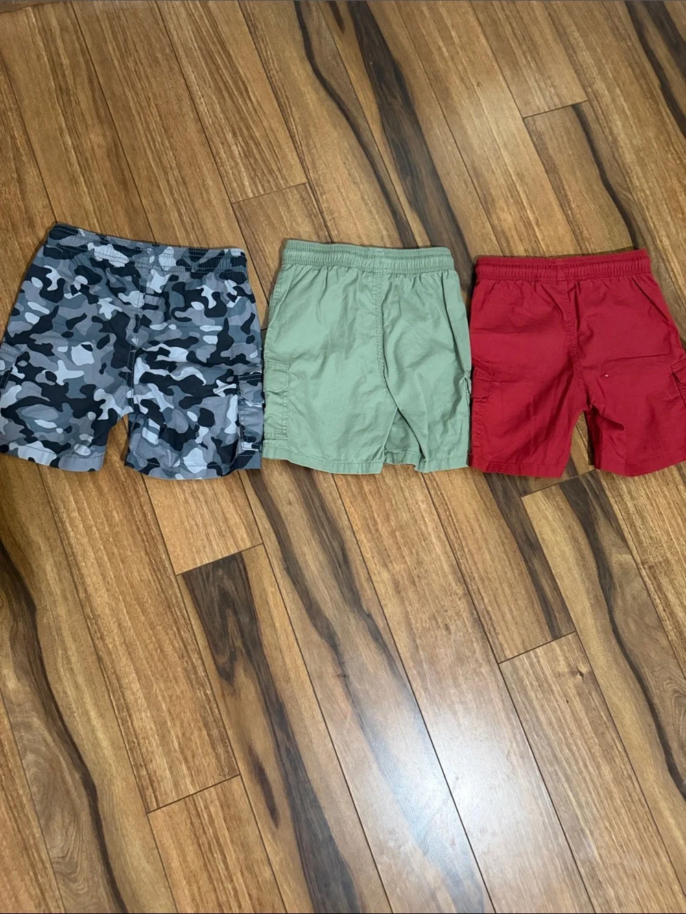 The Children's Place Cargo Shorts Trio - Red, Sage, Gray Camo